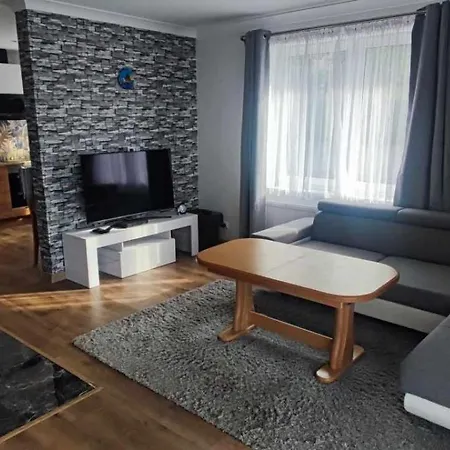Dom Z Jacuzzi, House With A Hot Tub Holiday home