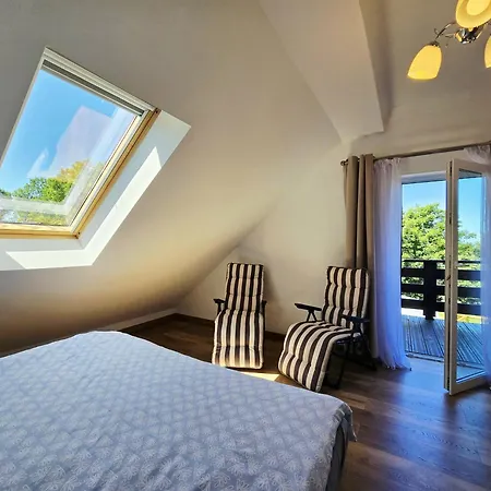 Hébergement de vacances Dom Z Jacuzzi, House With A Hot Tub Gardna Wielka