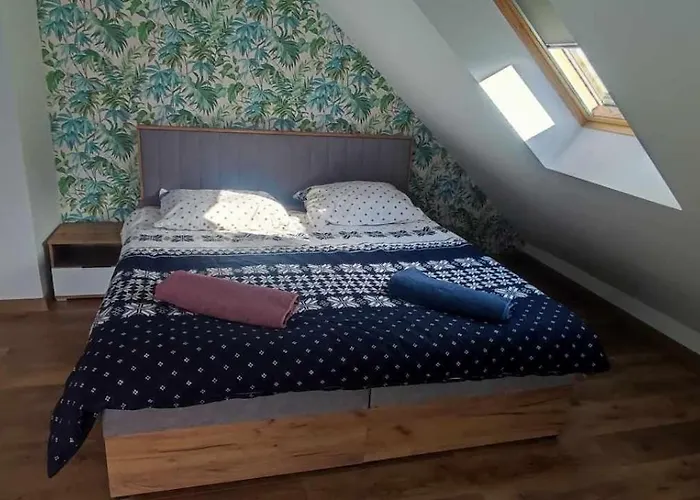 Dom Z Jacuzzi, House With A Hot Tub Semesterbostad Gardna Wielka