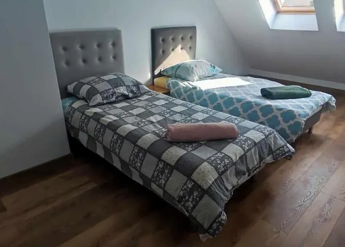 Сasa de vacaciones Dom Z Jacuzzi, House With A Hot Tub