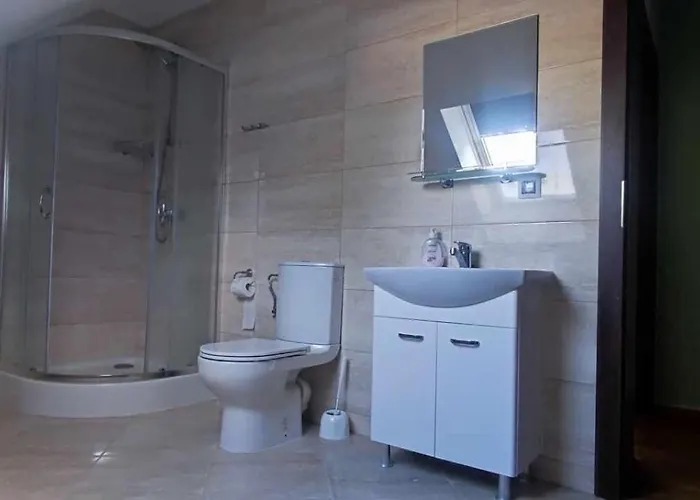 Dom Z Jacuzzi, House With A Hot Tub Сasa de vacaciones *