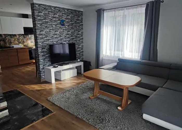 Dom Z Jacuzzi, House With A Hot Tub Semesterbostad