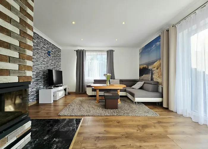 Dom Z Jacuzzi, House With A Hot Tub Semesterbostad