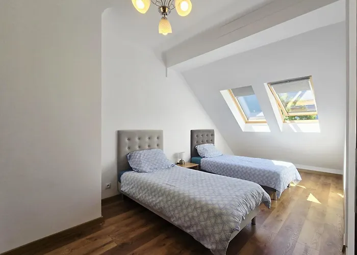 Dom Z Jacuzzi, House With A Hot Tub Semesterbostad *